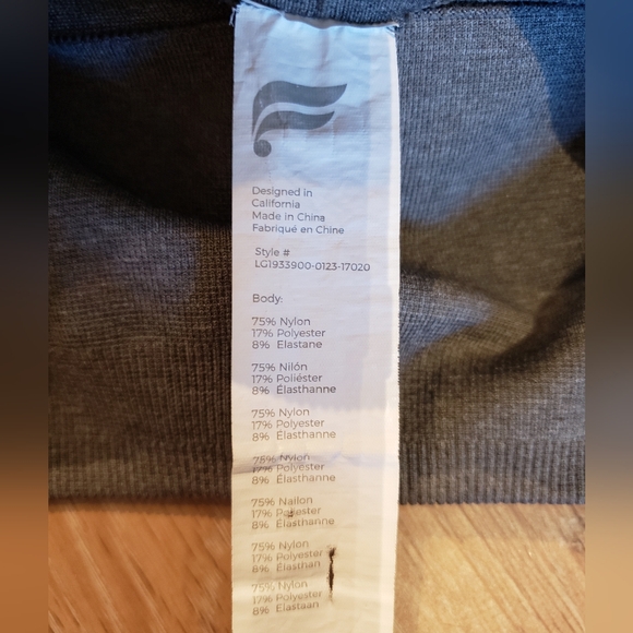 Fabletics Mosaic high waisted 7/8 leggings in grey size XS - Picture 13 of 16